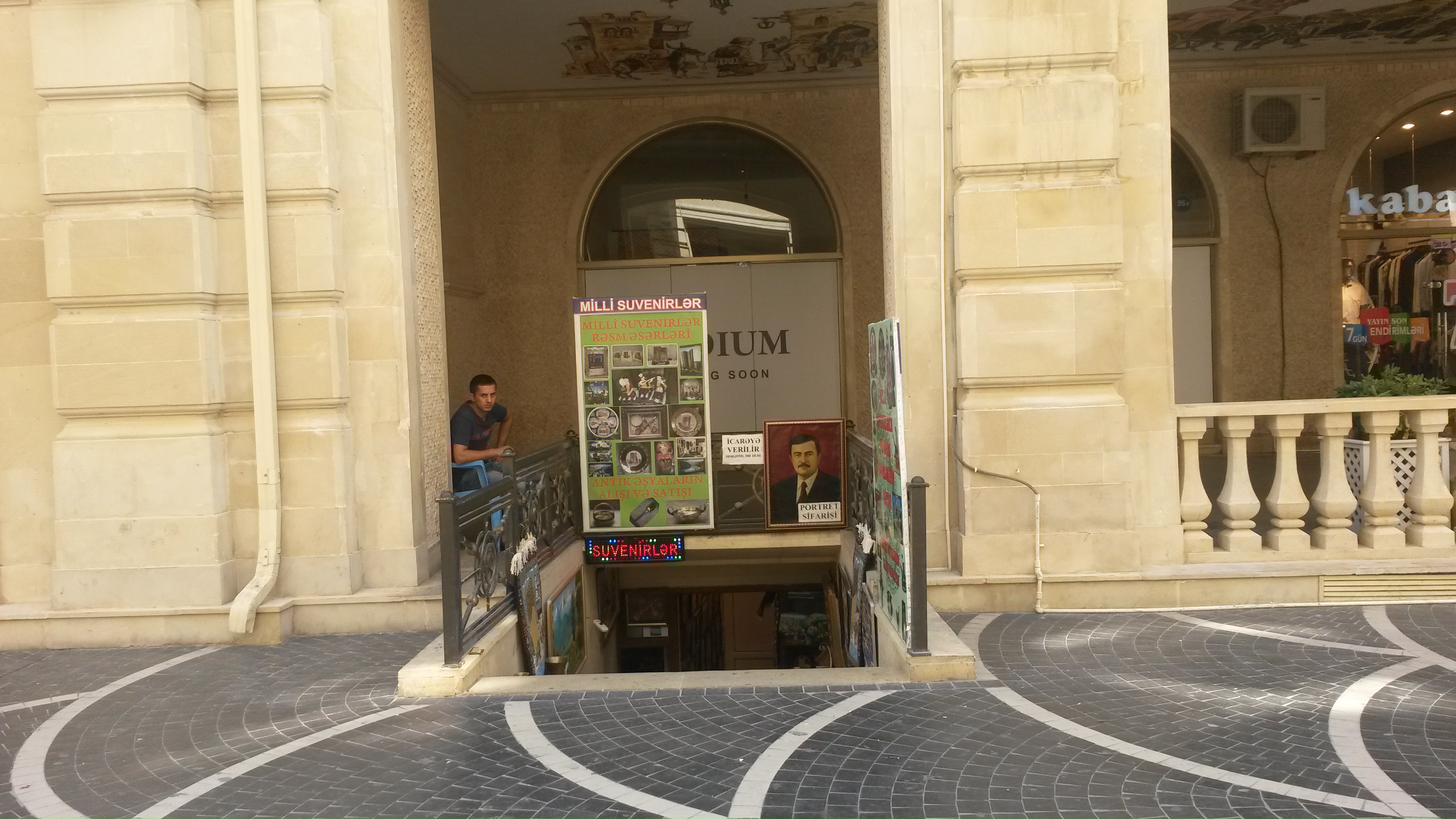  190 dövlət əmlakı hərraca çıxarıldı   - FOTOLAR